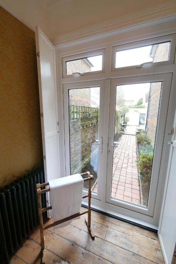 Quirky Spacious Ground Floor Victorian Garden Flat Worthing Eksteriør bilde